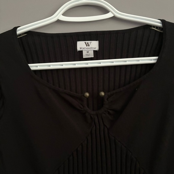 Worthington Medium Black Short Sleeve Tee - Picture 2 of 10